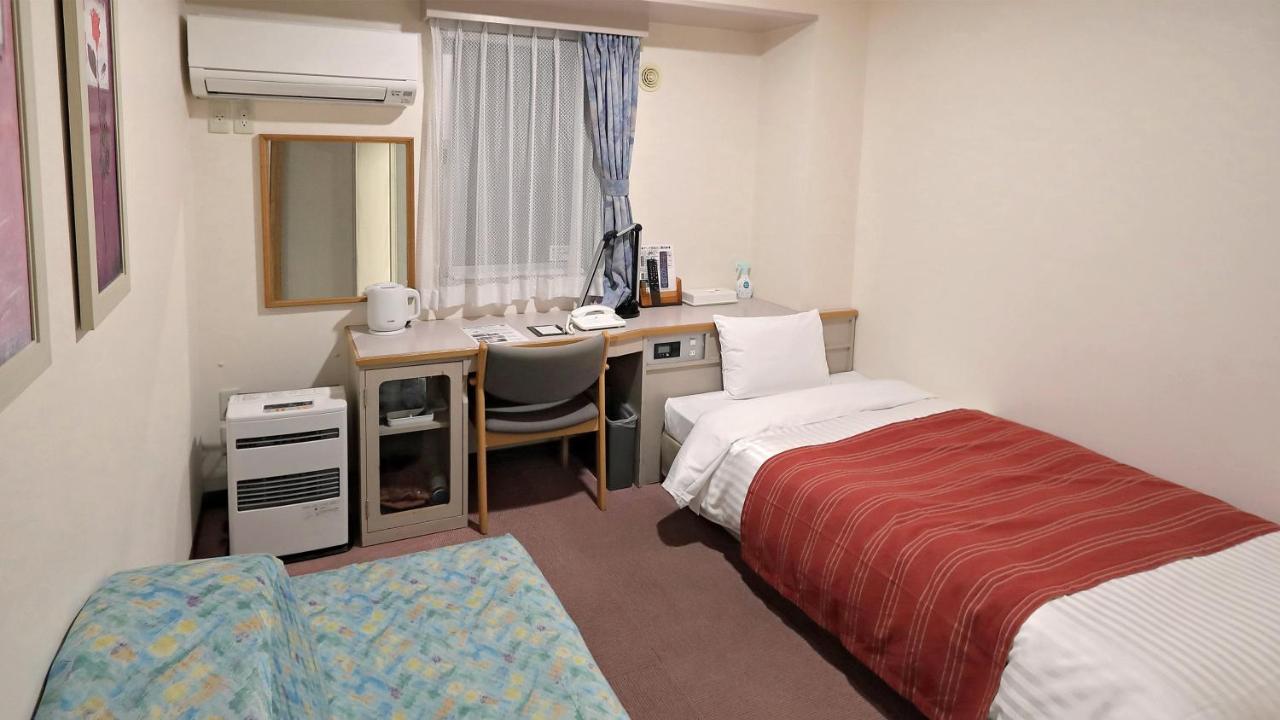 Hotel Sato Shinhidaka Esterno foto
